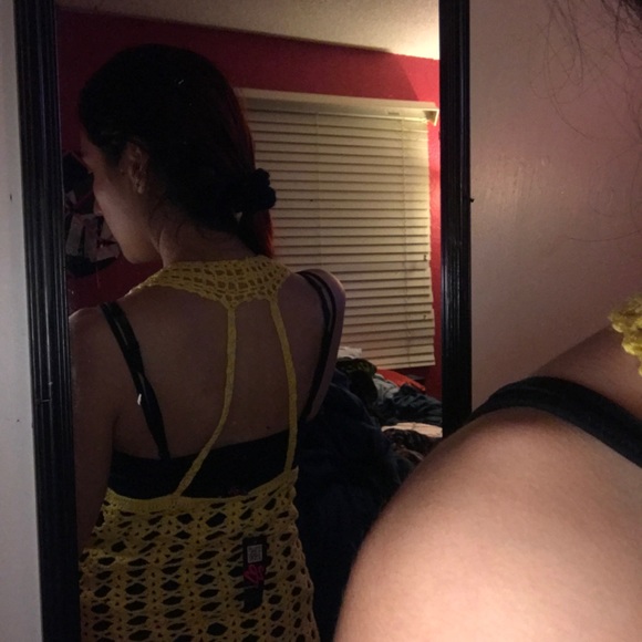 Crochet Top - Picture 4 of 4